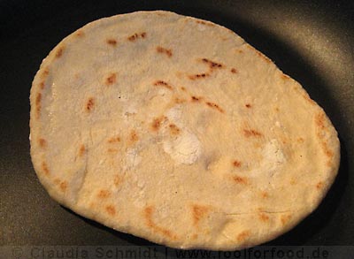 Fladenbrot in der Pfanne gebacken