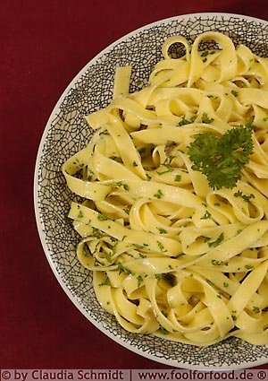 Tagliatelle mit Sardellenbutter